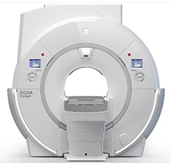 GE SIGNA™ Voyager 1.5T MRI-1